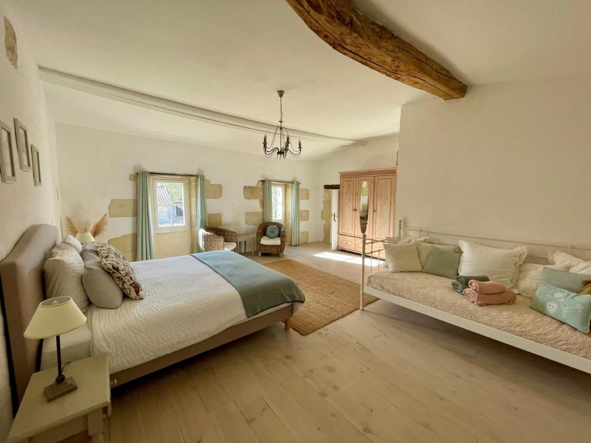 La Vigne D'Or Bed & Breakfast Teuillac ภายนอก รูปภาพ